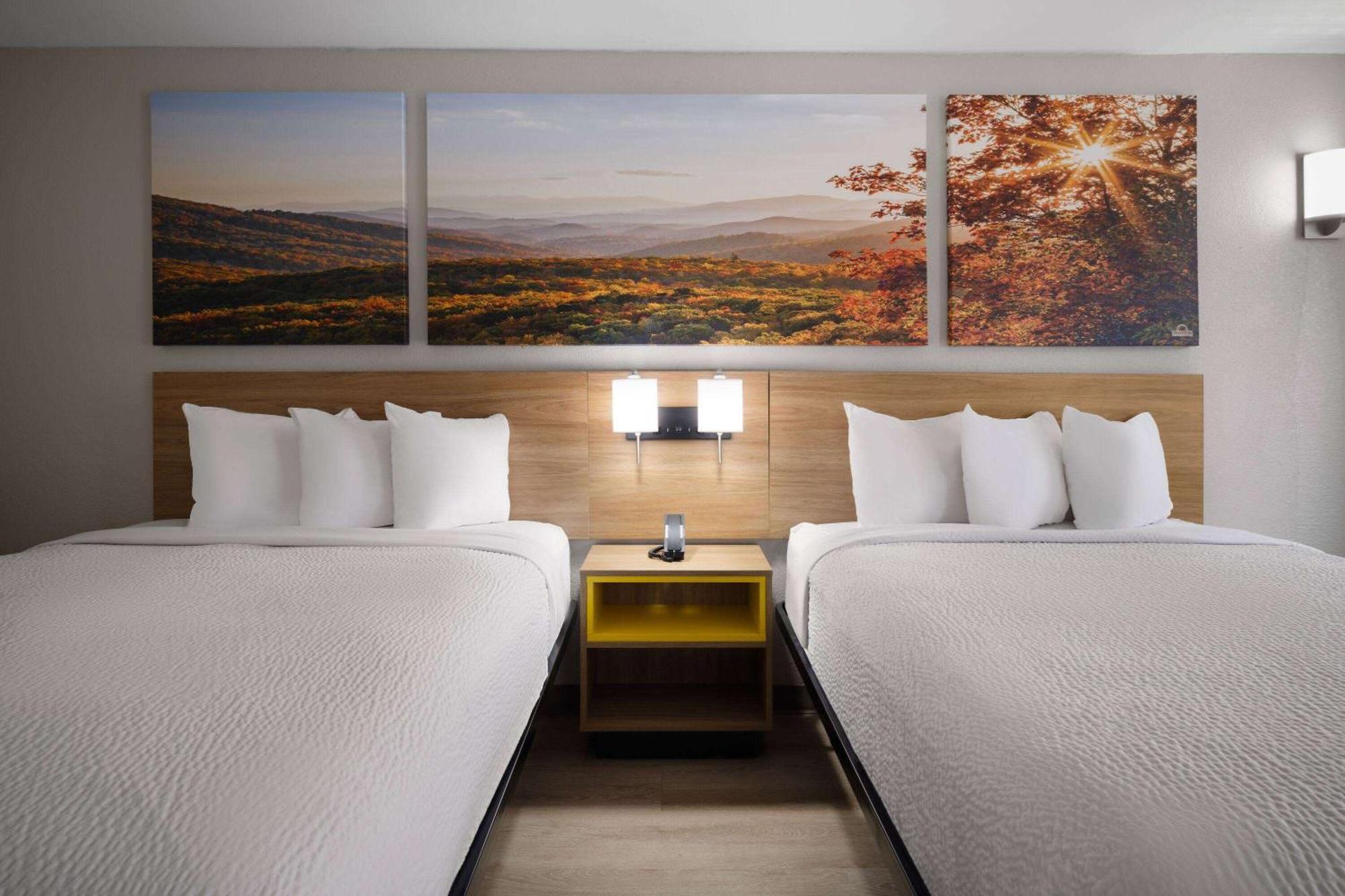 Days-Inn By Wyndham Montgomery I-85 Exterior foto